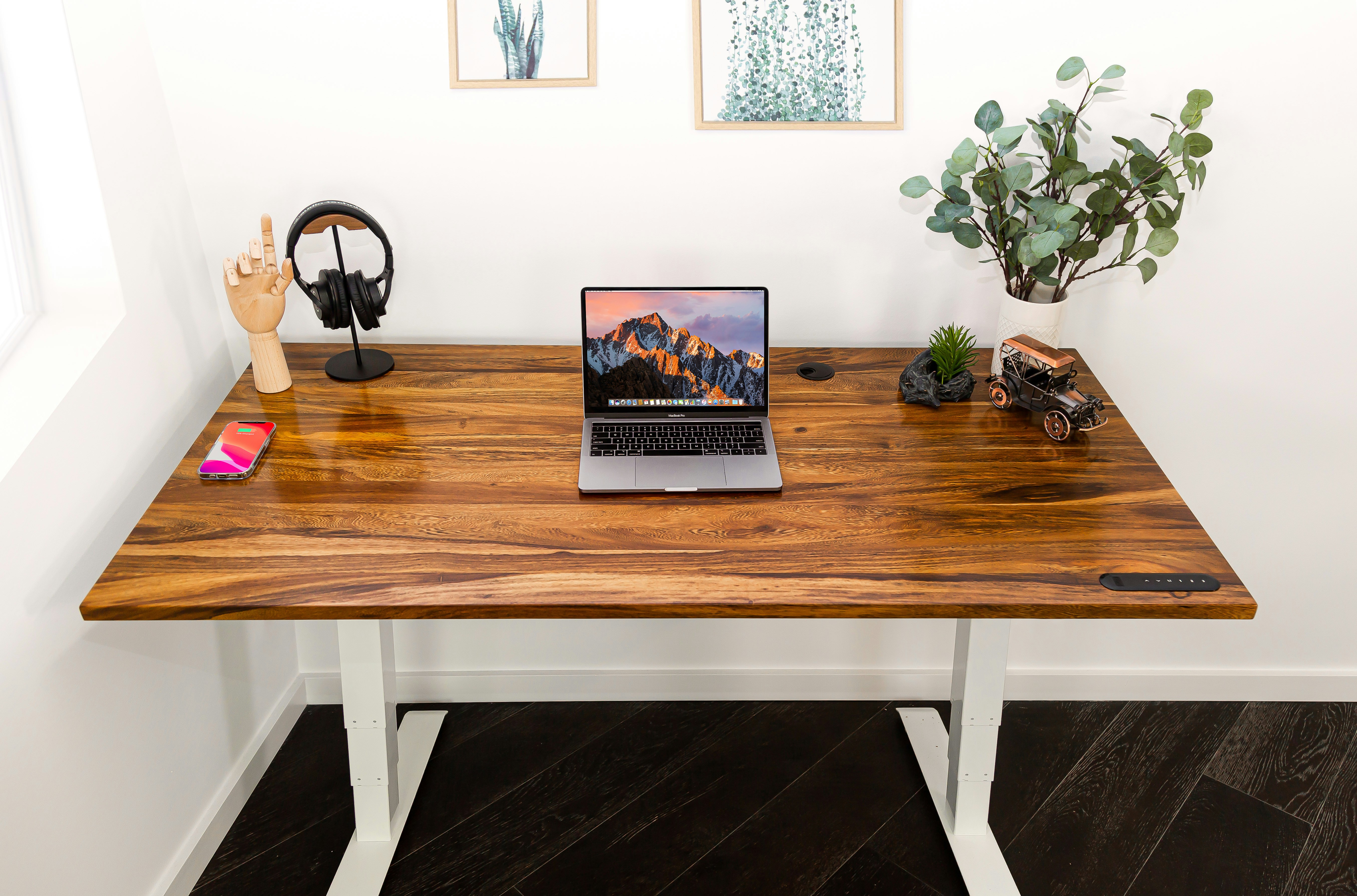 Standing desk mat guide